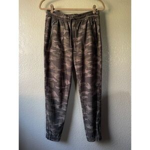 Athleta Womens Camo Farallon Jogger Pant 4 outdoor hiking gorpcore